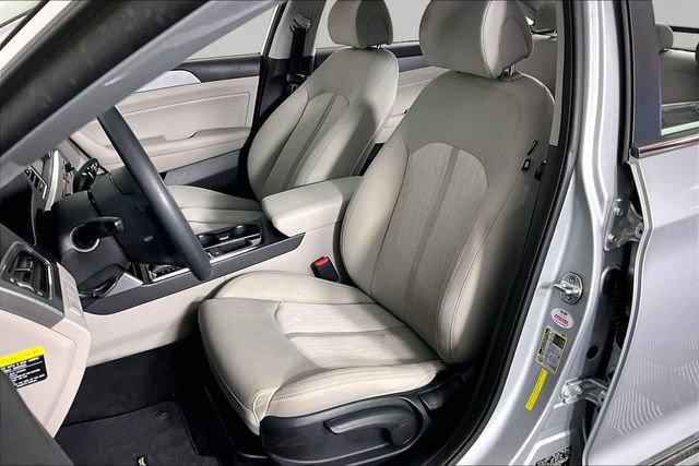 Used 2017 Hyundai Sonata SE FWD image 18