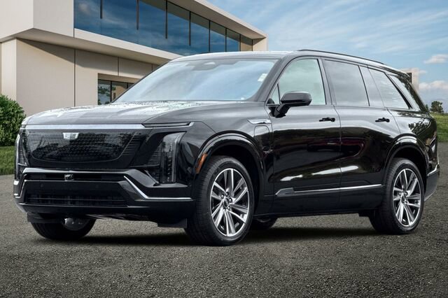 New 2026 Cadillac Vistiq Premium Luxury w/ LPO, Floor Liner Package AWD/4WD image 8