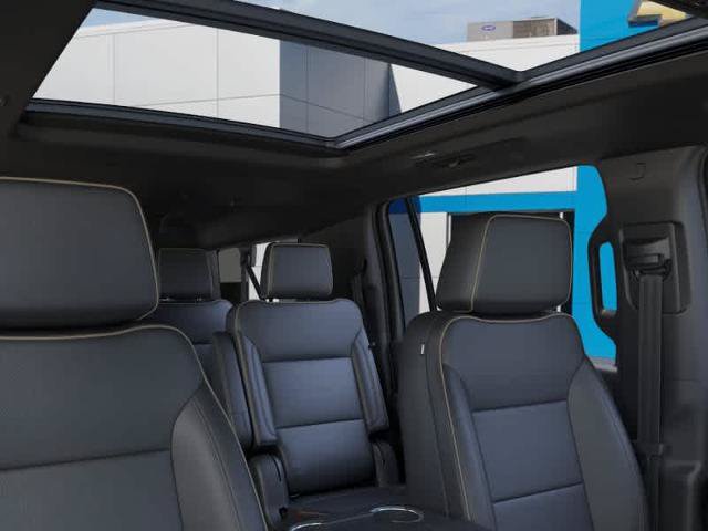 New 2026 Chevrolet Suburban Premier w/ Sun And Tow Package AWD/4WD image 24