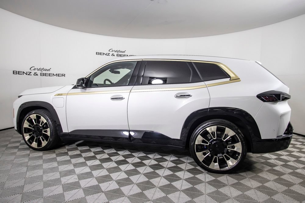 Used 2023 BMW XM AWD/4WD image 9
