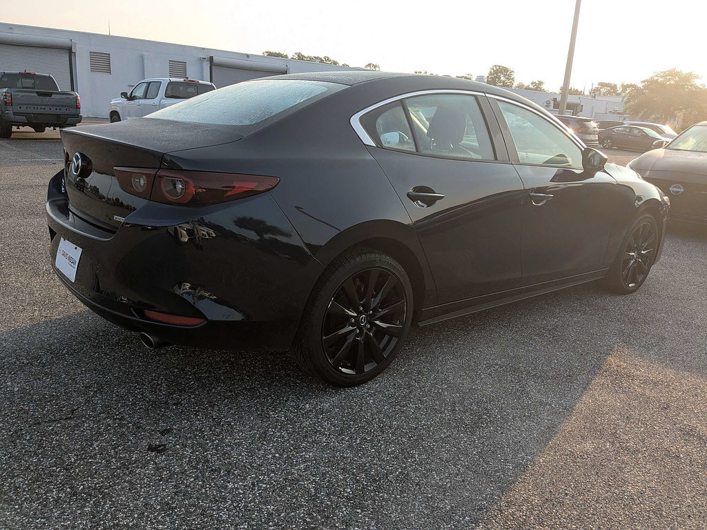 Used 2024 MAZDA MAZDA3 s FWD image 4