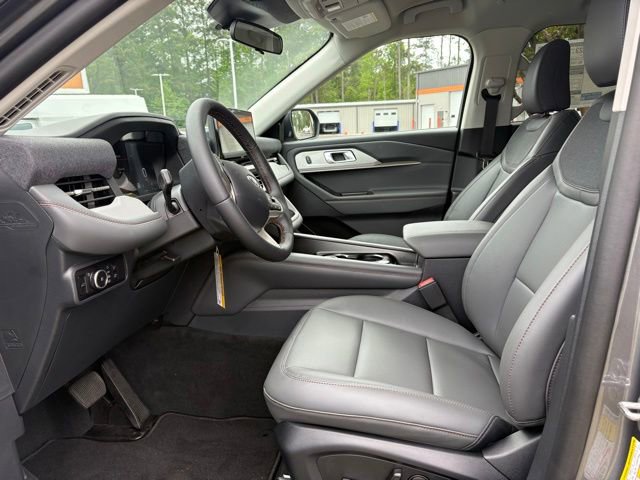 New 2026 Ford Explorer Active w/ Active Comfort Package AWD/4WD image 9
