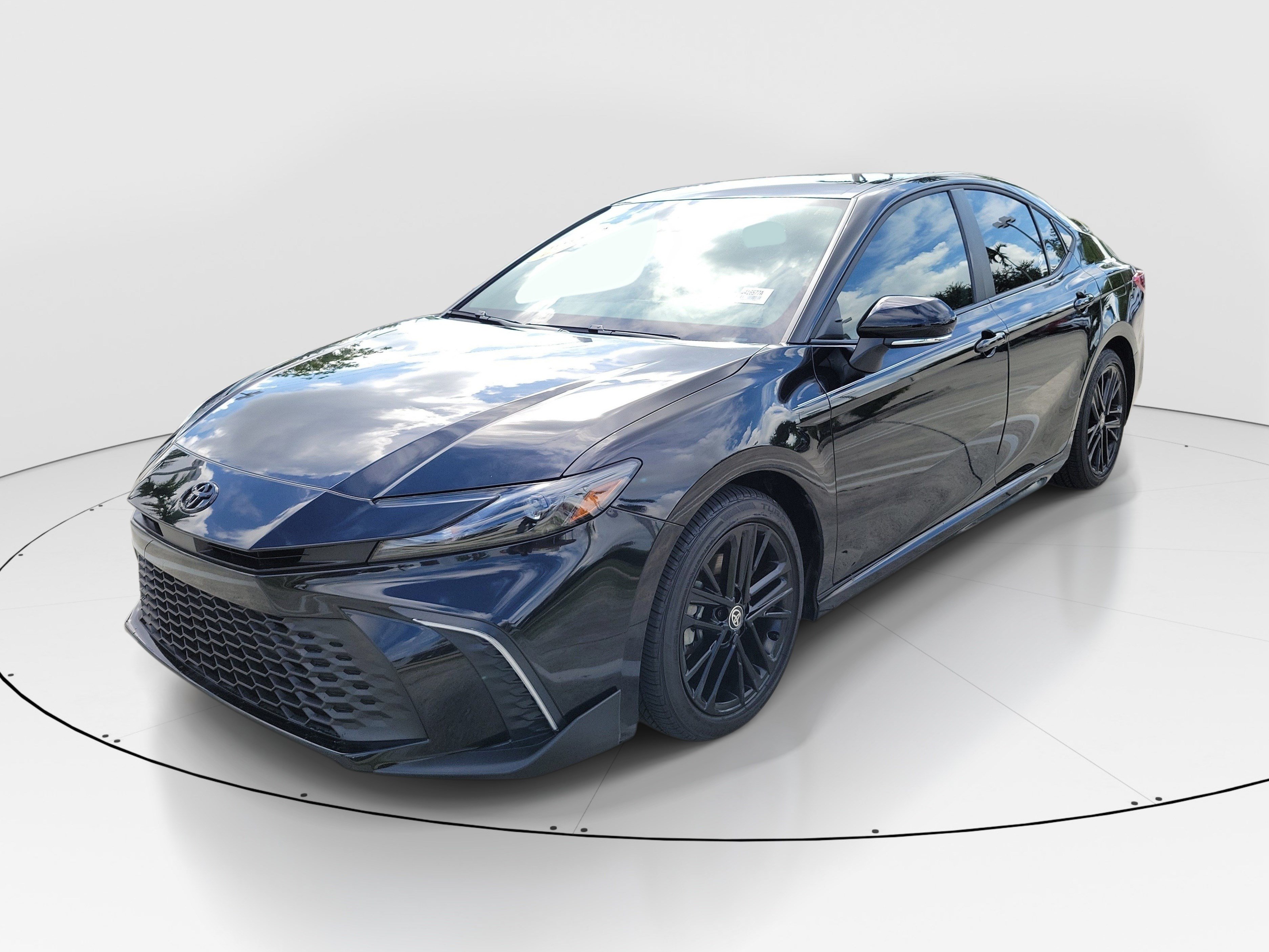 Used 2026 Toyota Camry SE w/ Multimedia Upgrade Package FWD image 3