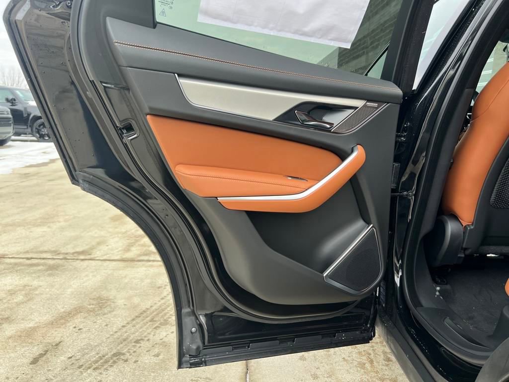 Used 2025 Jaguar F-PACE R-Dynamic S image 13