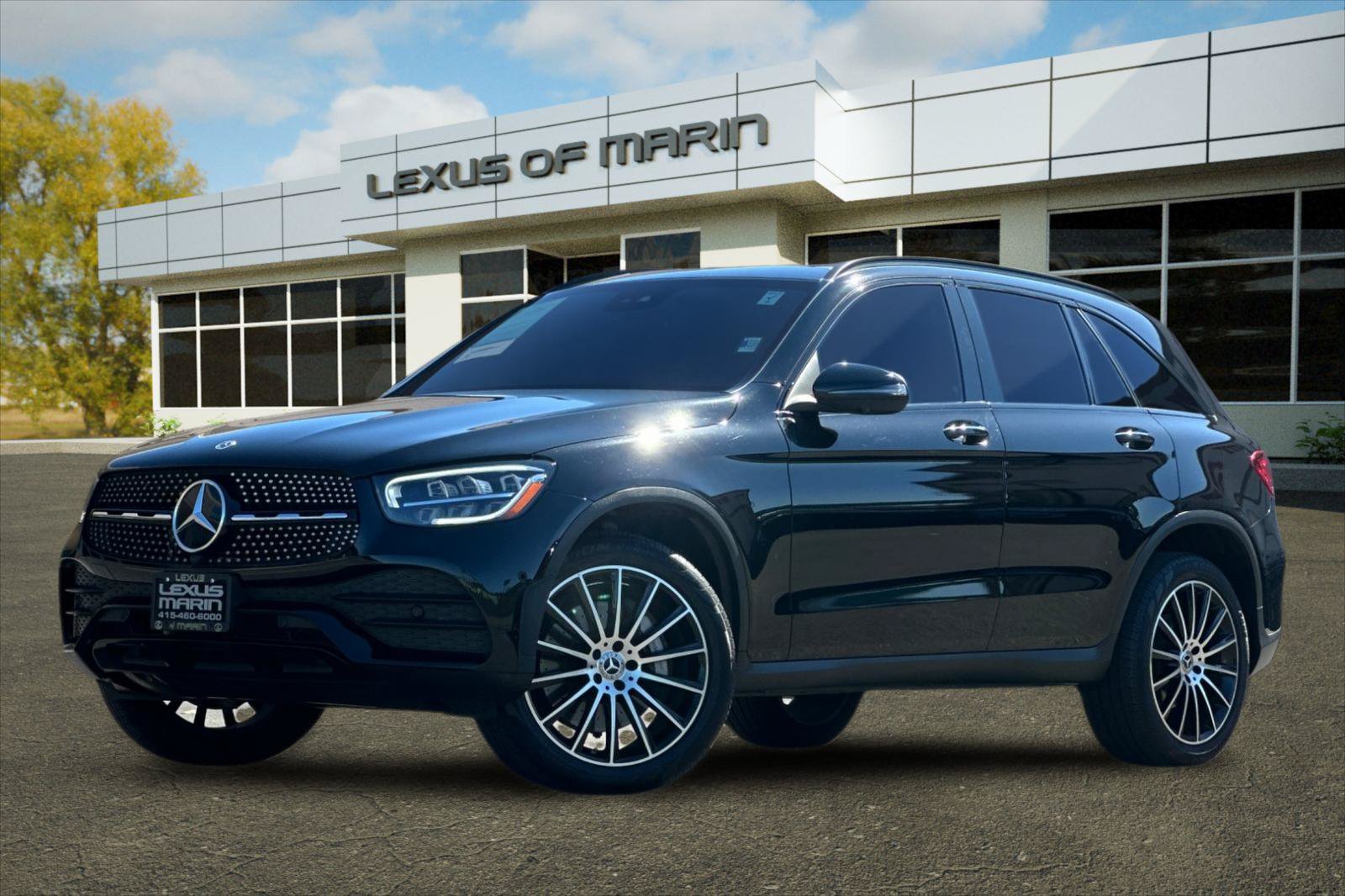 Used 2022 Mercedes-Benz GLC 300 4MATIC image 1