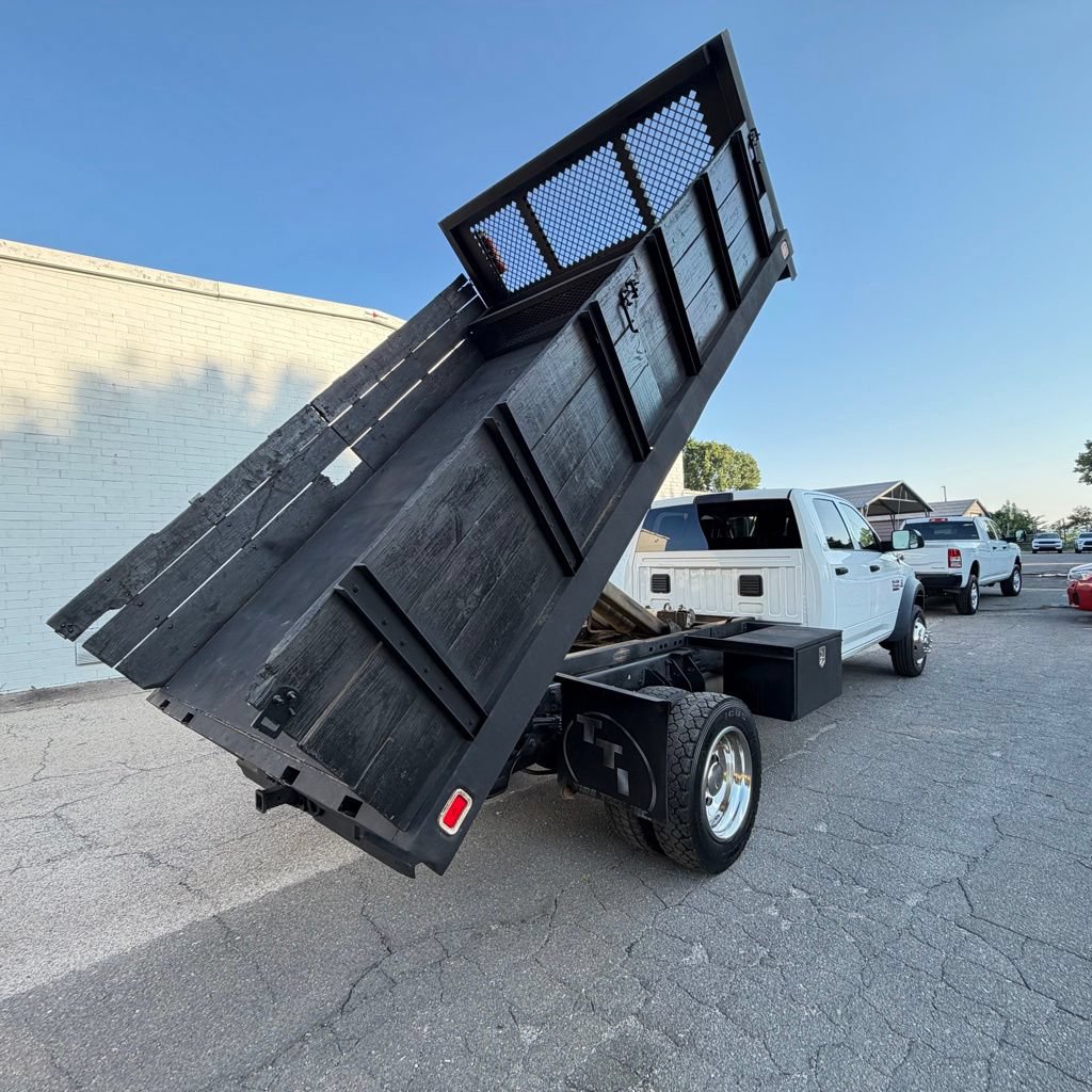 Used 2017 RAM 5500 Crew Cab Tradesman w/ Ambulance Prep Group RWD image 12