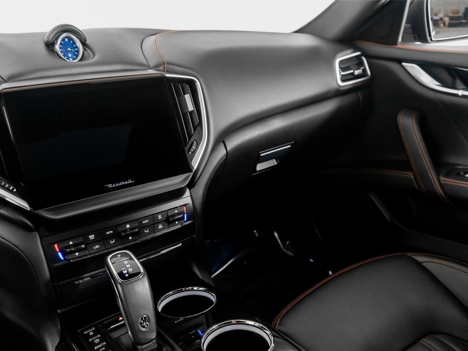 Used 2023 Maserati Ghibli Modena Q4 AWD/4WD image 38