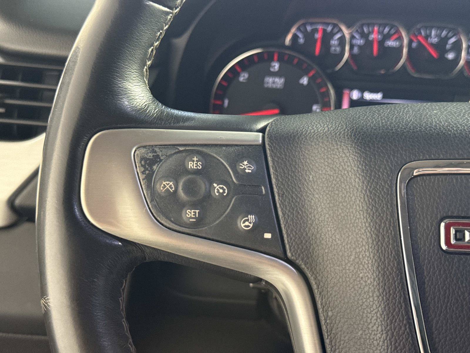Used 2016 GMC Yukon SLT w/ Open Road Package RWD image 32