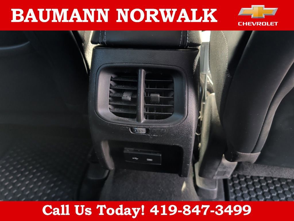 Used 2020 Jeep Cherokee Latitude Plus w/ Cold Weather Group image 17