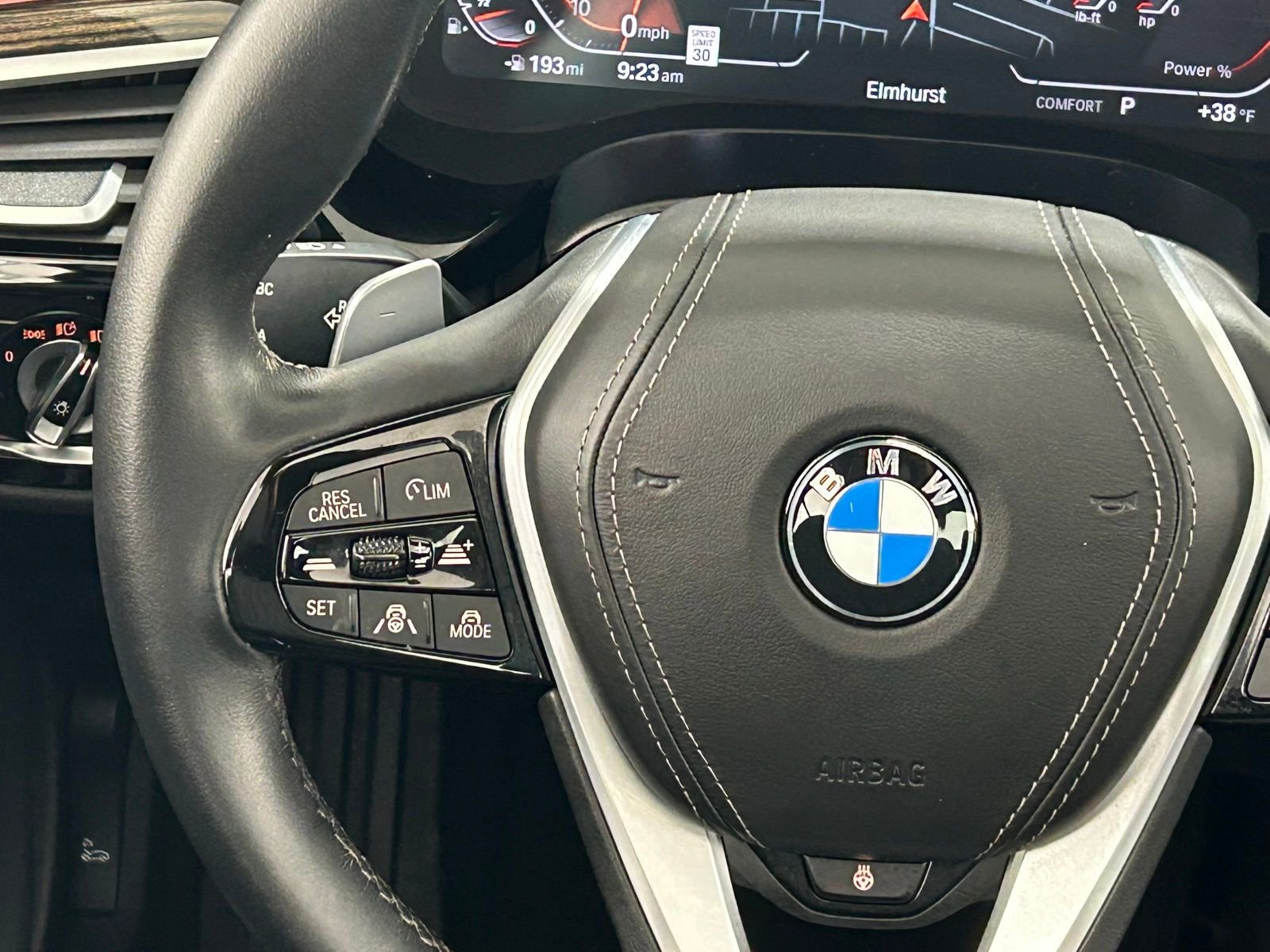 Used 2023 BMW 540i xDrive w/ Premium Package image 11