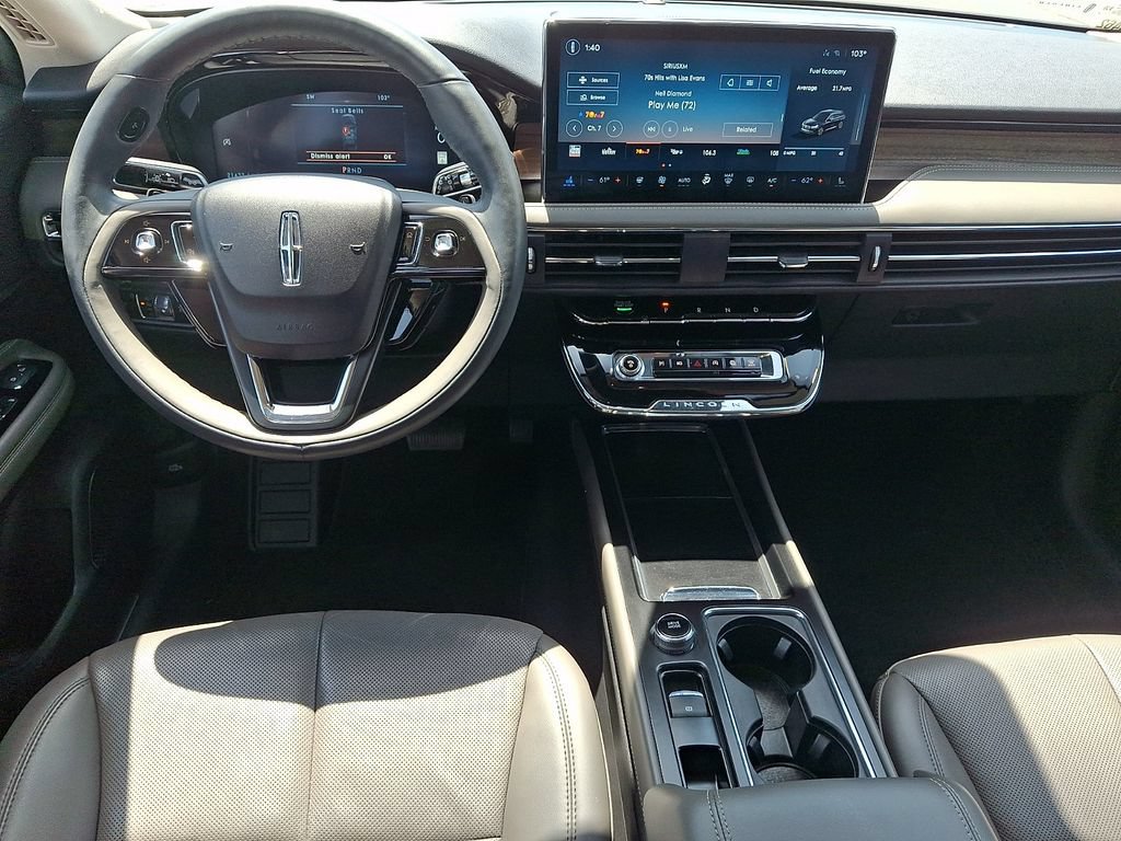 Used 2023 Lincoln Corsair Reserve w/ Equipment Group 201A AWD/4WD image 11