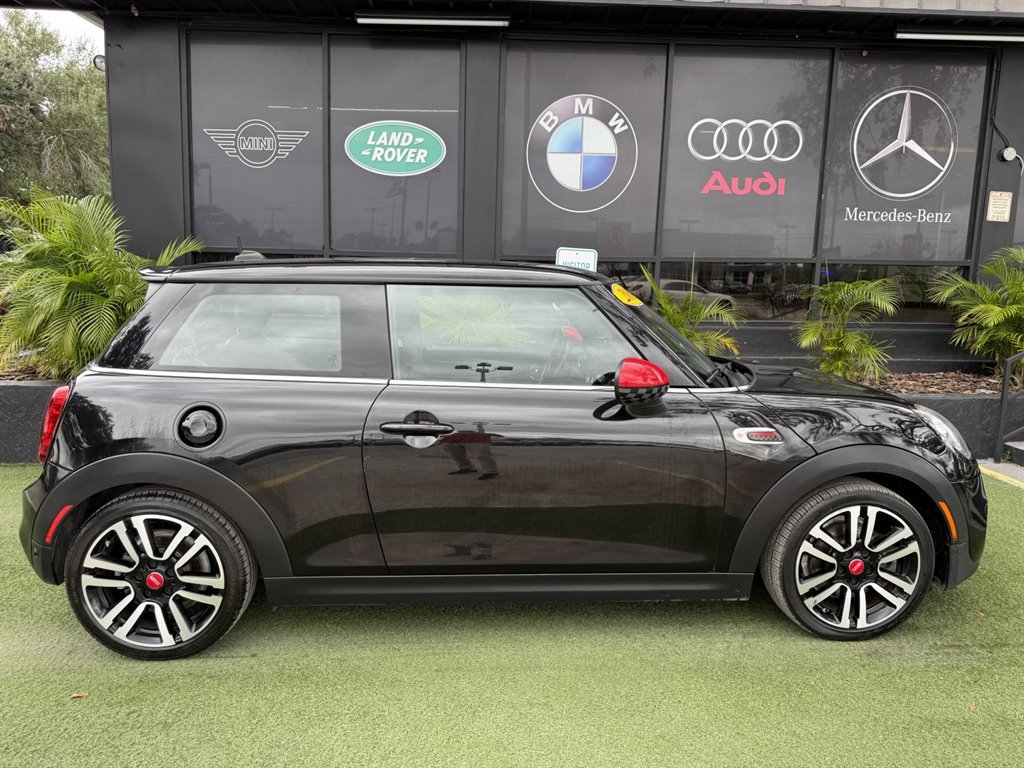 Used 2019 MINI Cooper S w/ Premium Package image 8