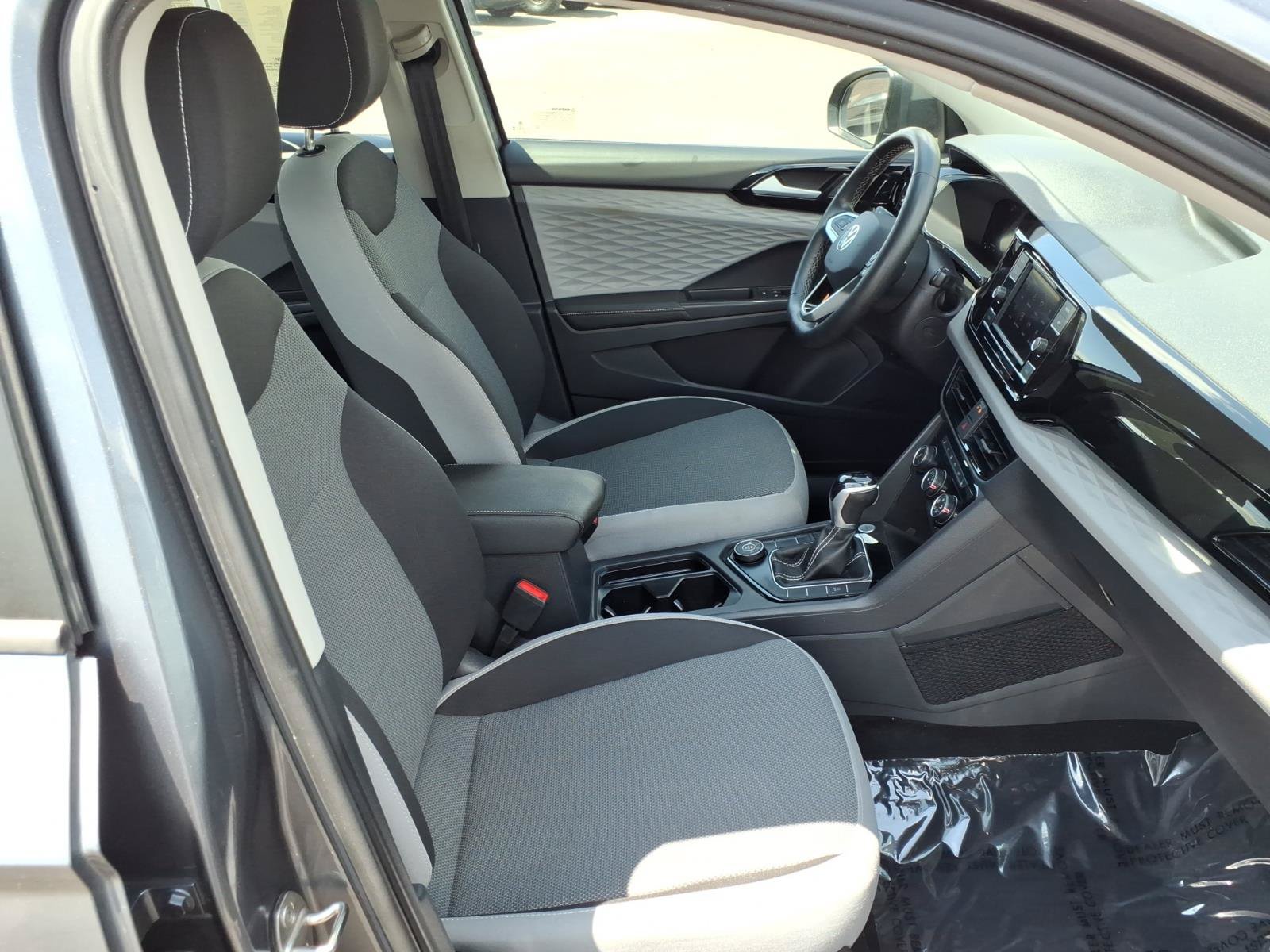 Certified 2024 Volkswagen Taos S AWD/4WD image 10