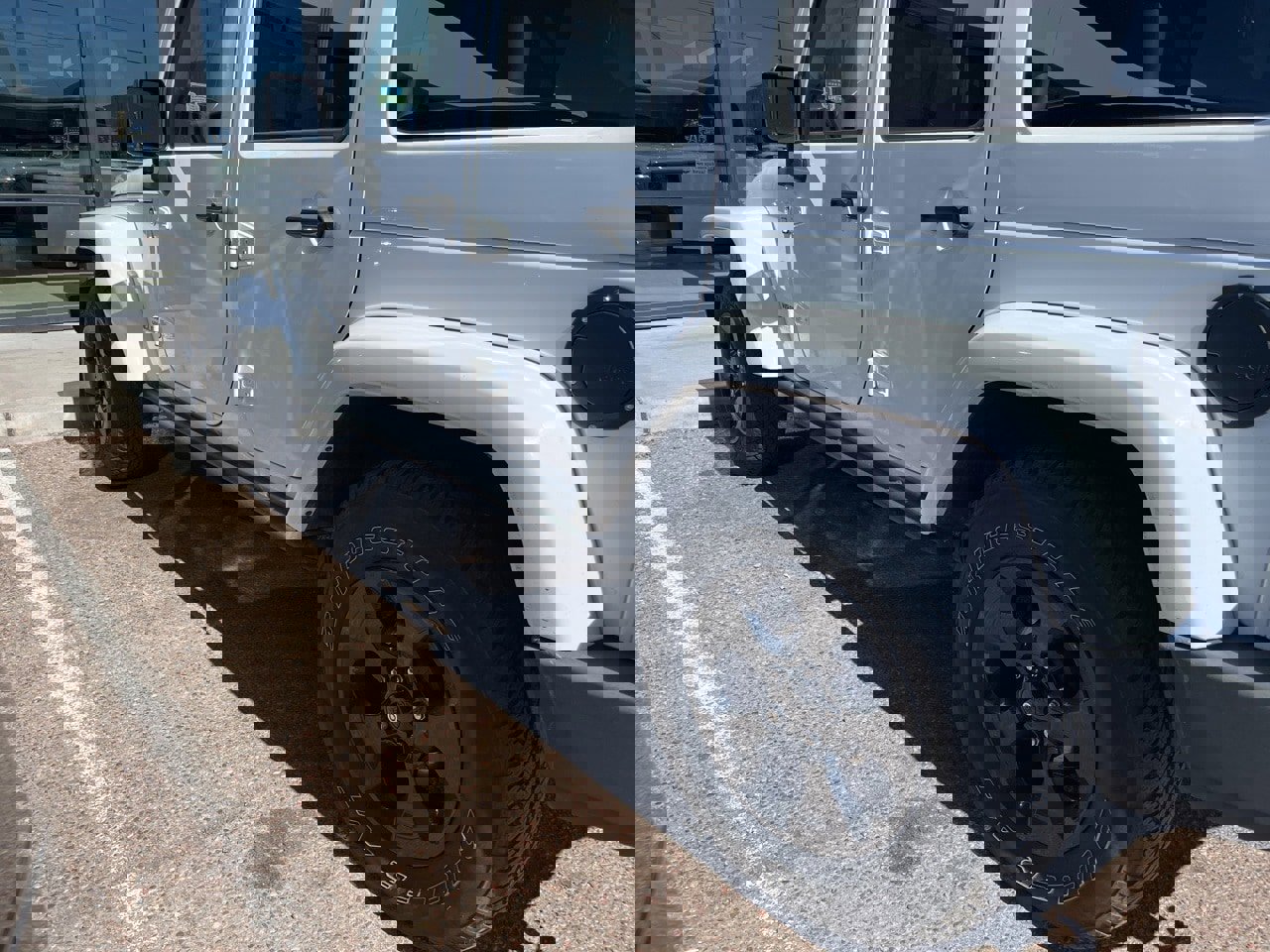 Used 2015 Jeep Wrangler Unlimited Sahara image 6