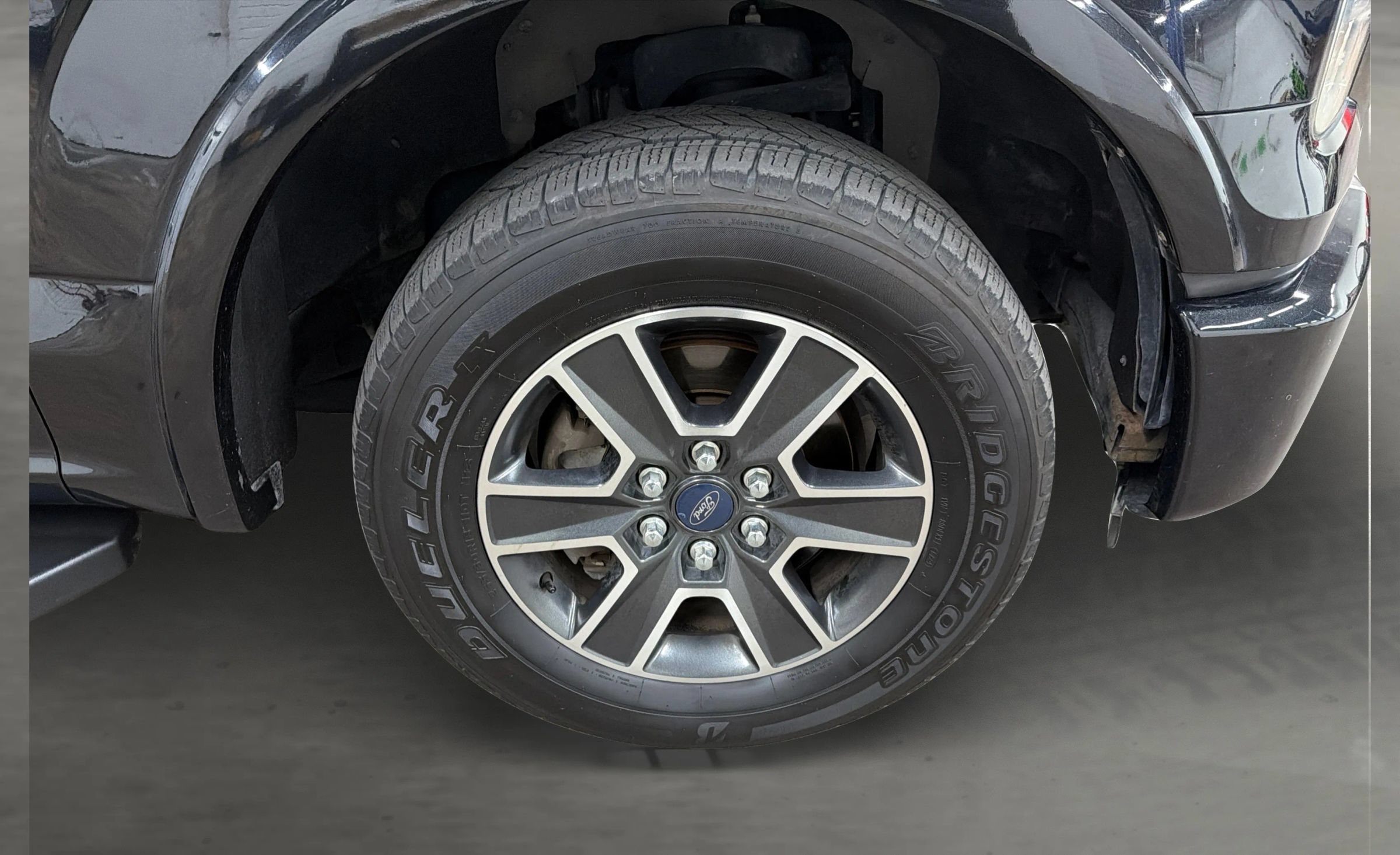 Used 2015 Ford F150 Lariat RWD image 47