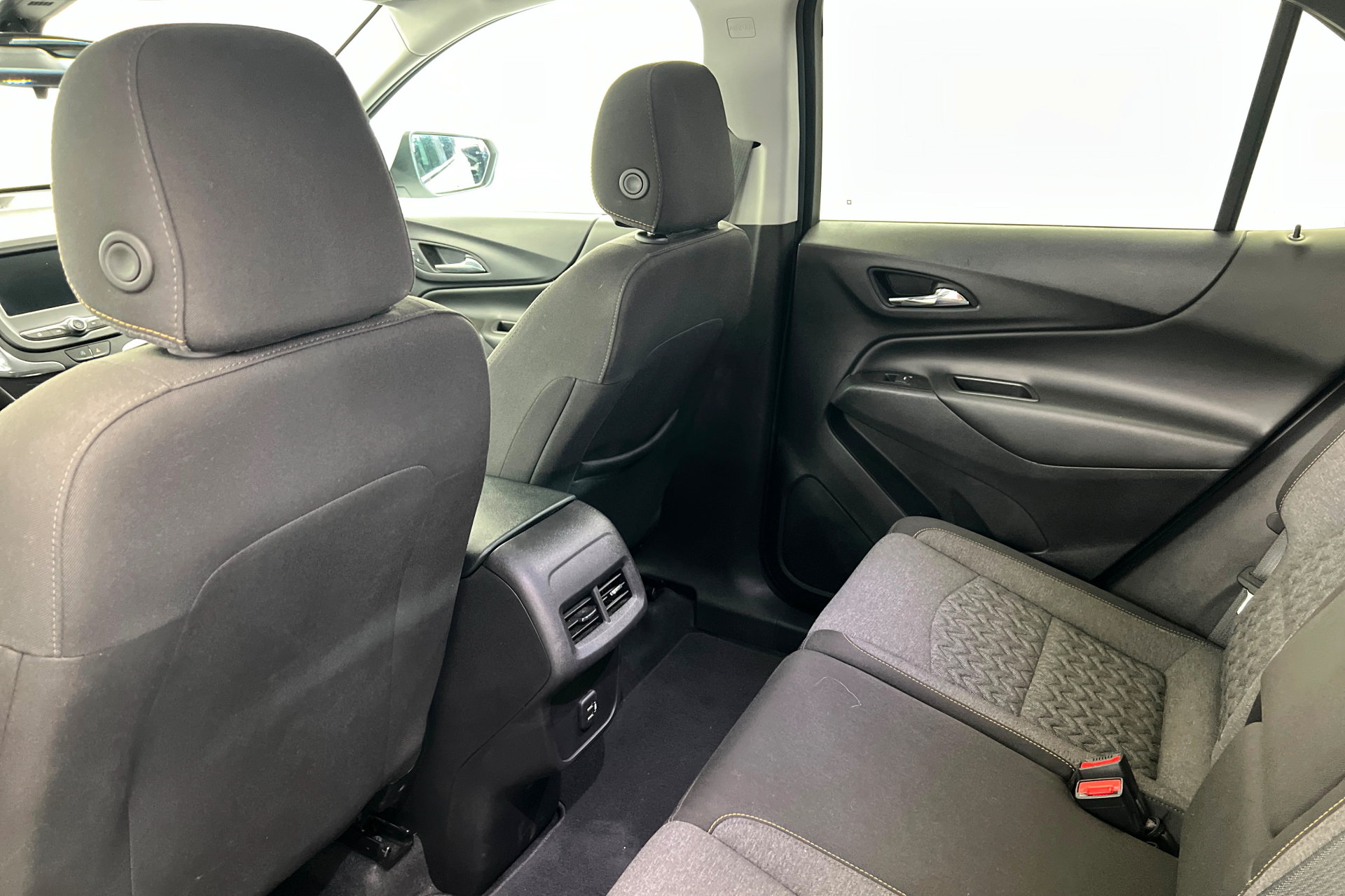 Used 2024 Chevrolet Equinox LT AWD/4WD image 19