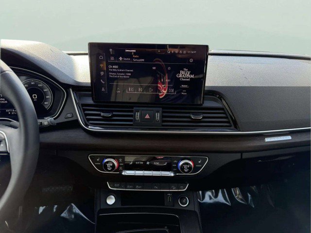 Certified 2025 Audi Q5 2.0T Premium Plus w/ Premium Plus Package image 14