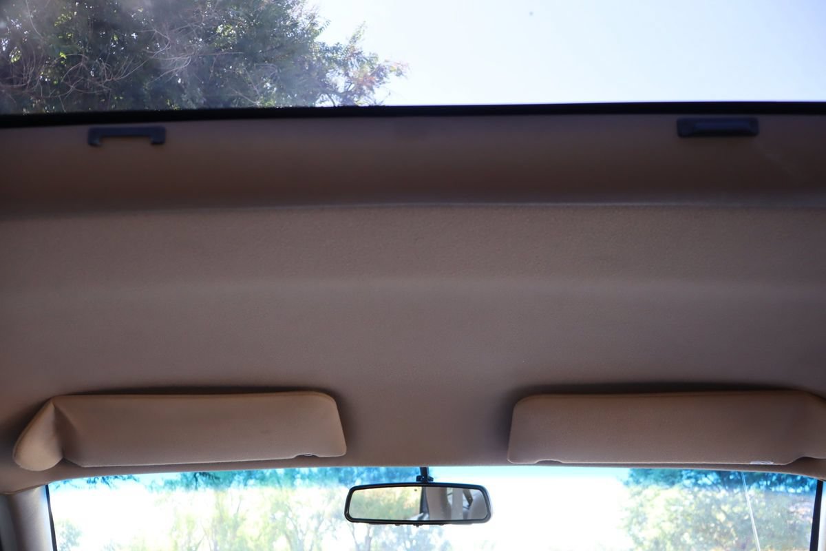 Used 1996 Buick Roadmaster Estate RWD image 29