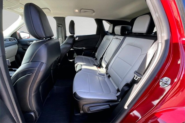 Certified 2025 Ford Escape Platinum image 24