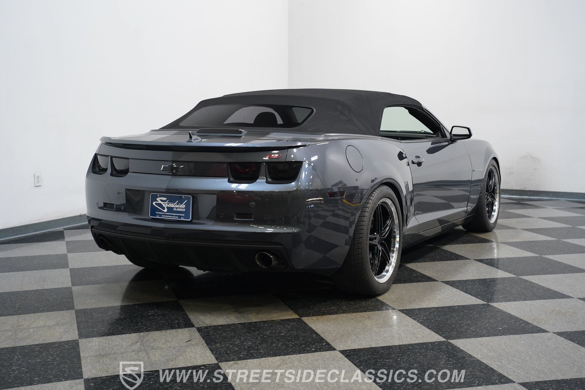Used 2011 Chevrolet Camaro SS w/ RS Package RWD image 12