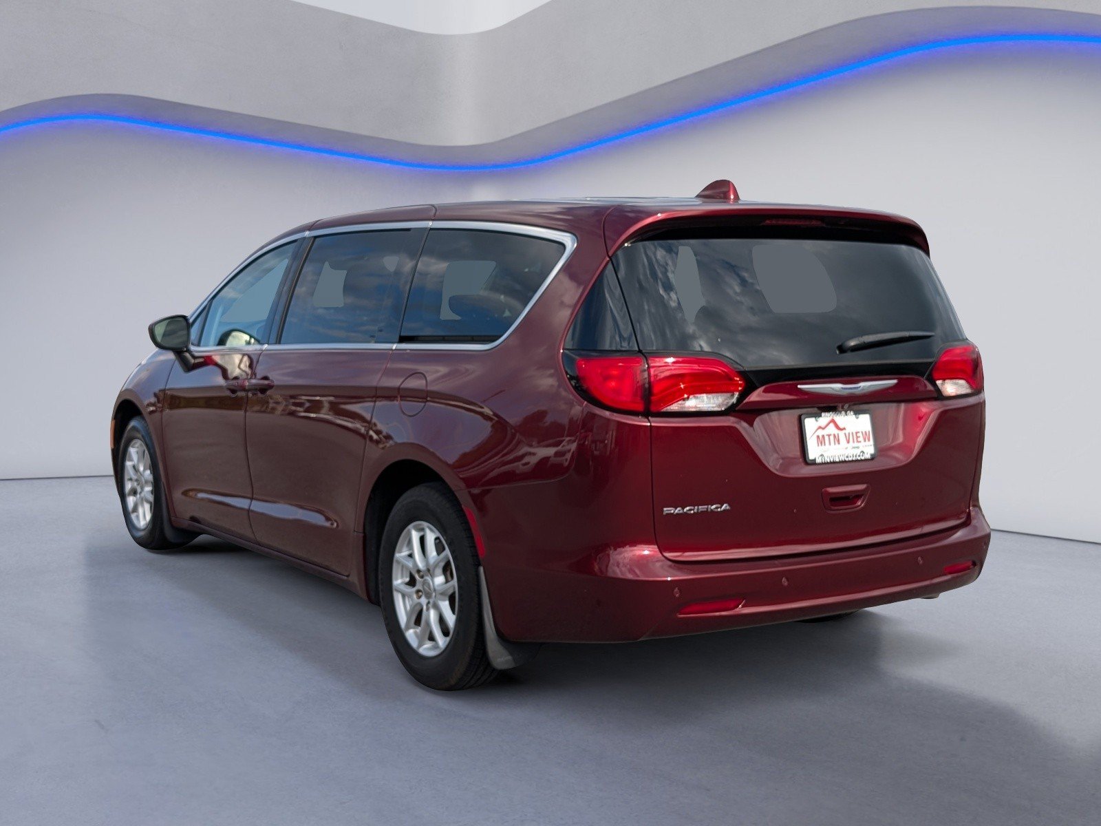 Used 2019 Chrysler Pacifica LX FWD image 7
