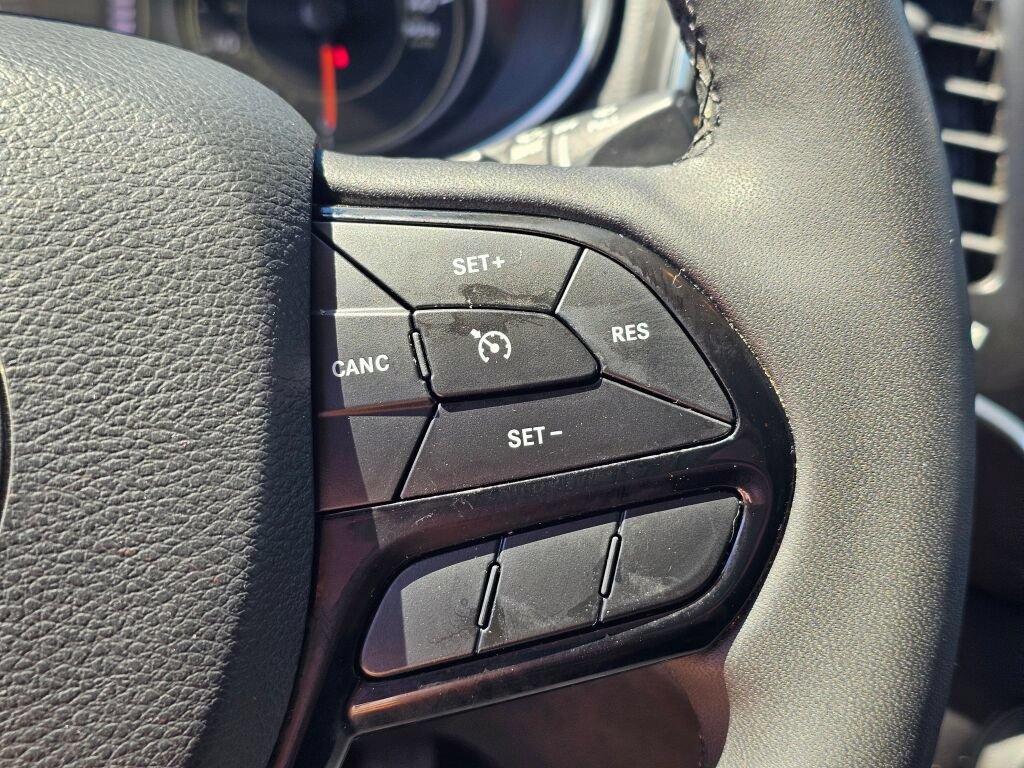 Used 2021 Jeep Cherokee Latitude Plus AWD/4WD image 33
