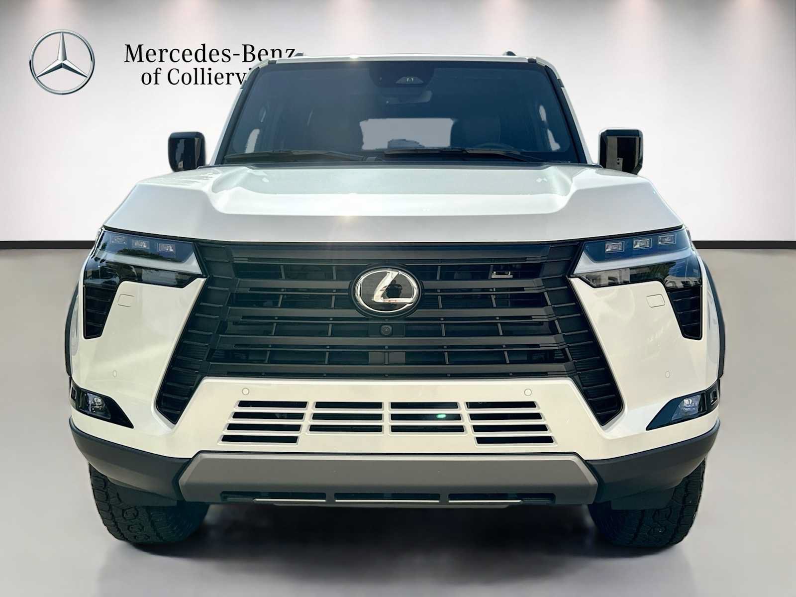 Used 2026 Lexus GX 550 AWD/4WD image 2