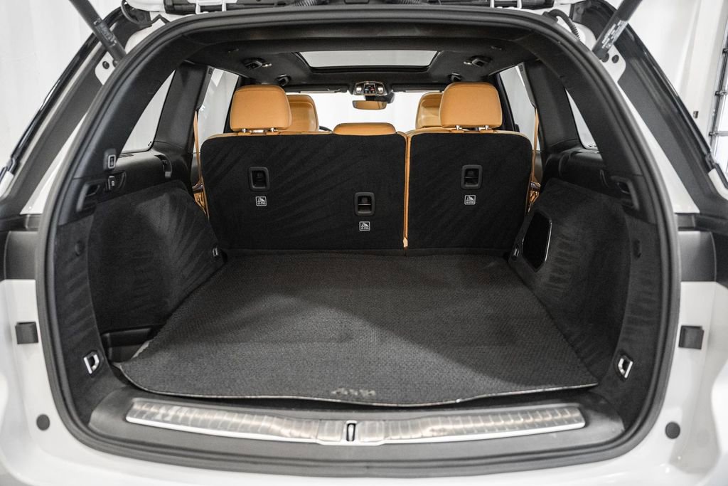 Certified 2024 Jeep Grand Cherokee Summit image 13