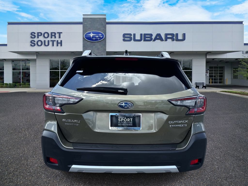 Used 2023 Subaru Outback Touring XT AWD/4WD image 4