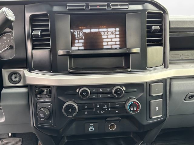 Used 2024 Ford F350 XL w/ Snow Plow Prep Package image 6