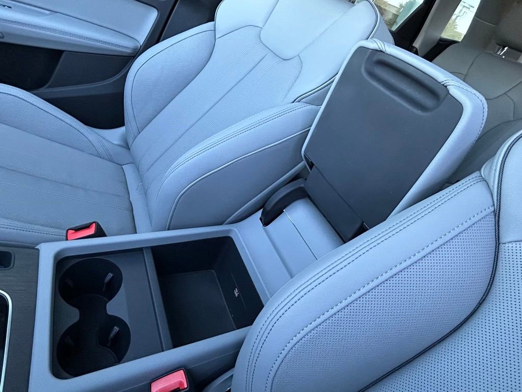 New 2025 Audi Q5 Prestige image 25