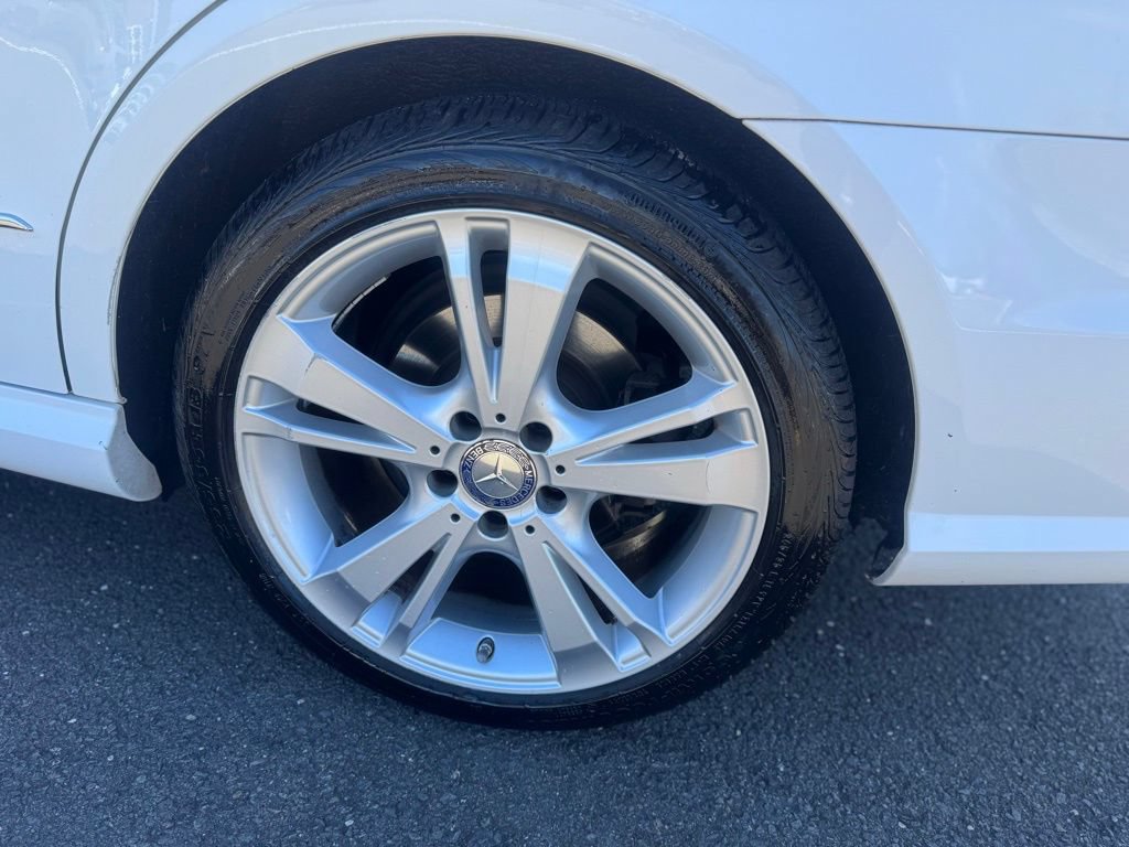 Used 2013 Mercedes-Benz E 350 Sedan image 17