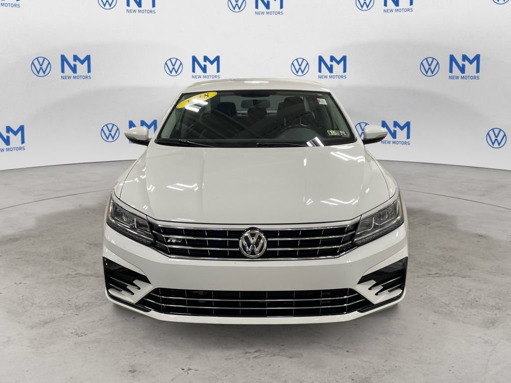 Used 2018 Volkswagen Passat 2.0T R-Line FWD image 8