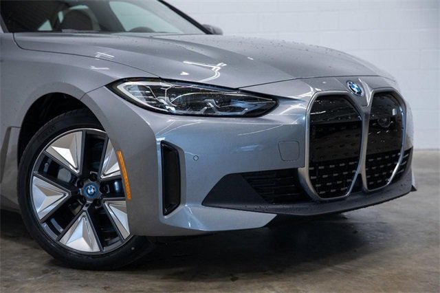 Used 2024 BMW i4 eDrive35 w/ Premium Package image 5