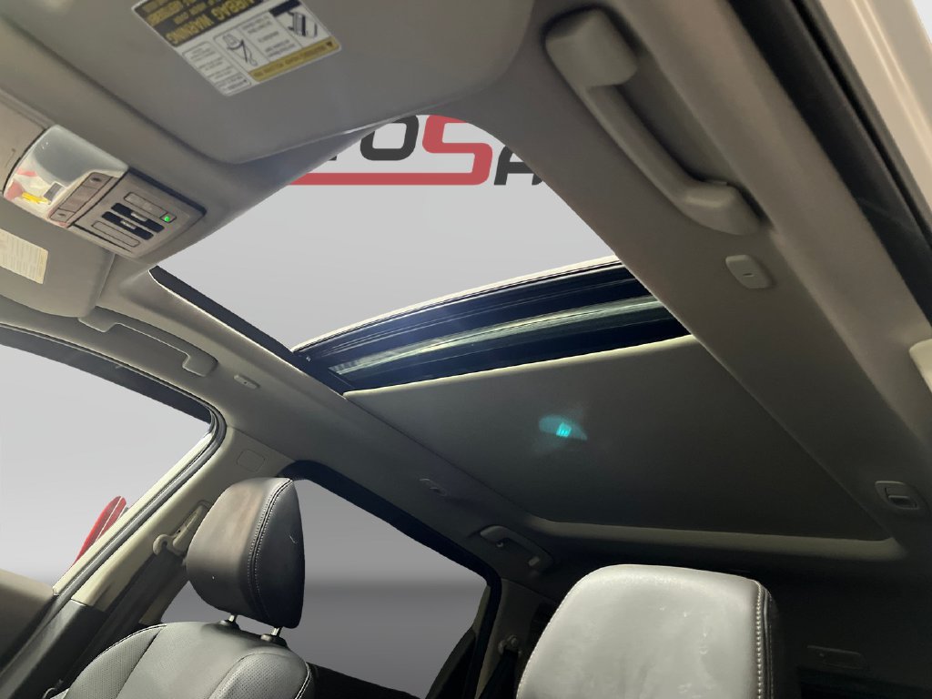 Used 2023 Nissan Rogue Platinum w/ Platinum Premium Package FWD image 12