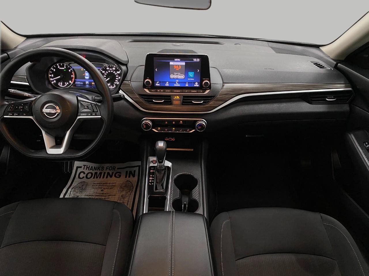 Used 2025 Nissan Altima 2.5 SV FWD image 20