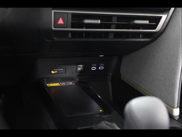 Used 2025 Toyota Camry LE w/ Convenience Package FWD image 15