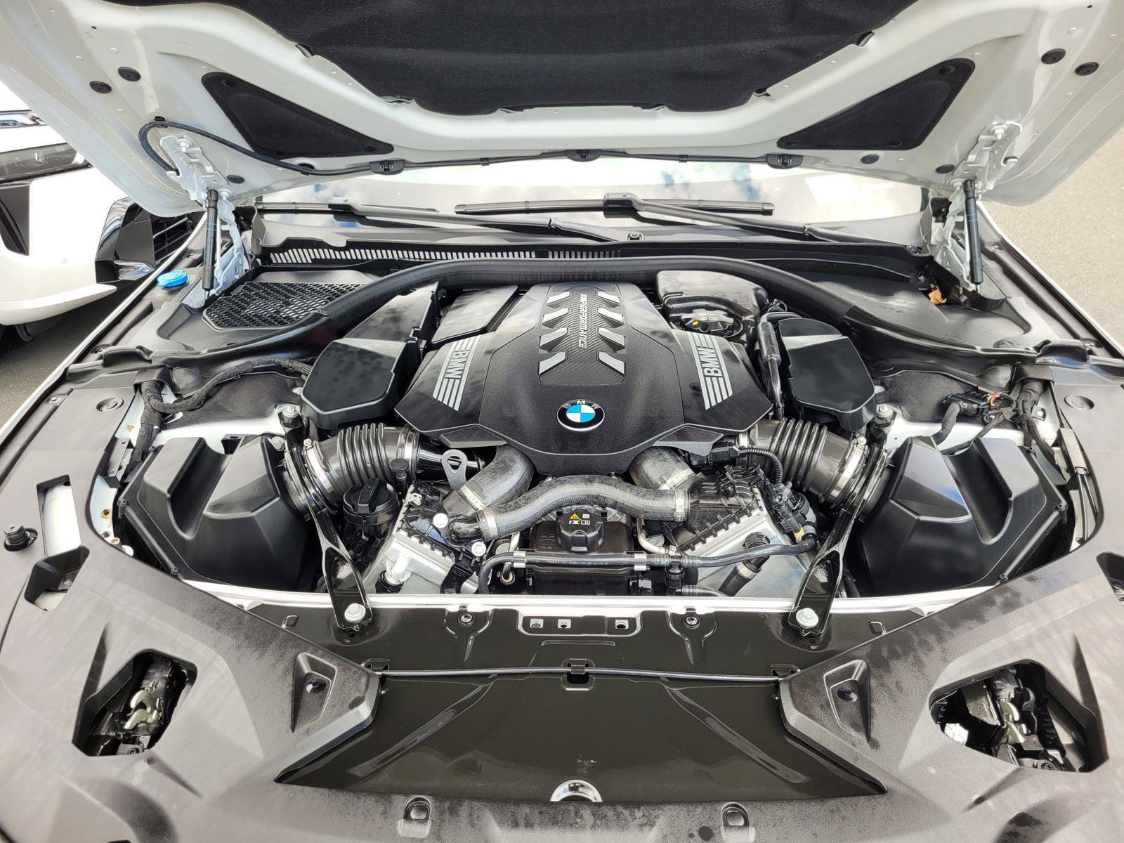 Certified 2025 BMW M850i xDrive Coupe w/ Driving Assistance Package image 36