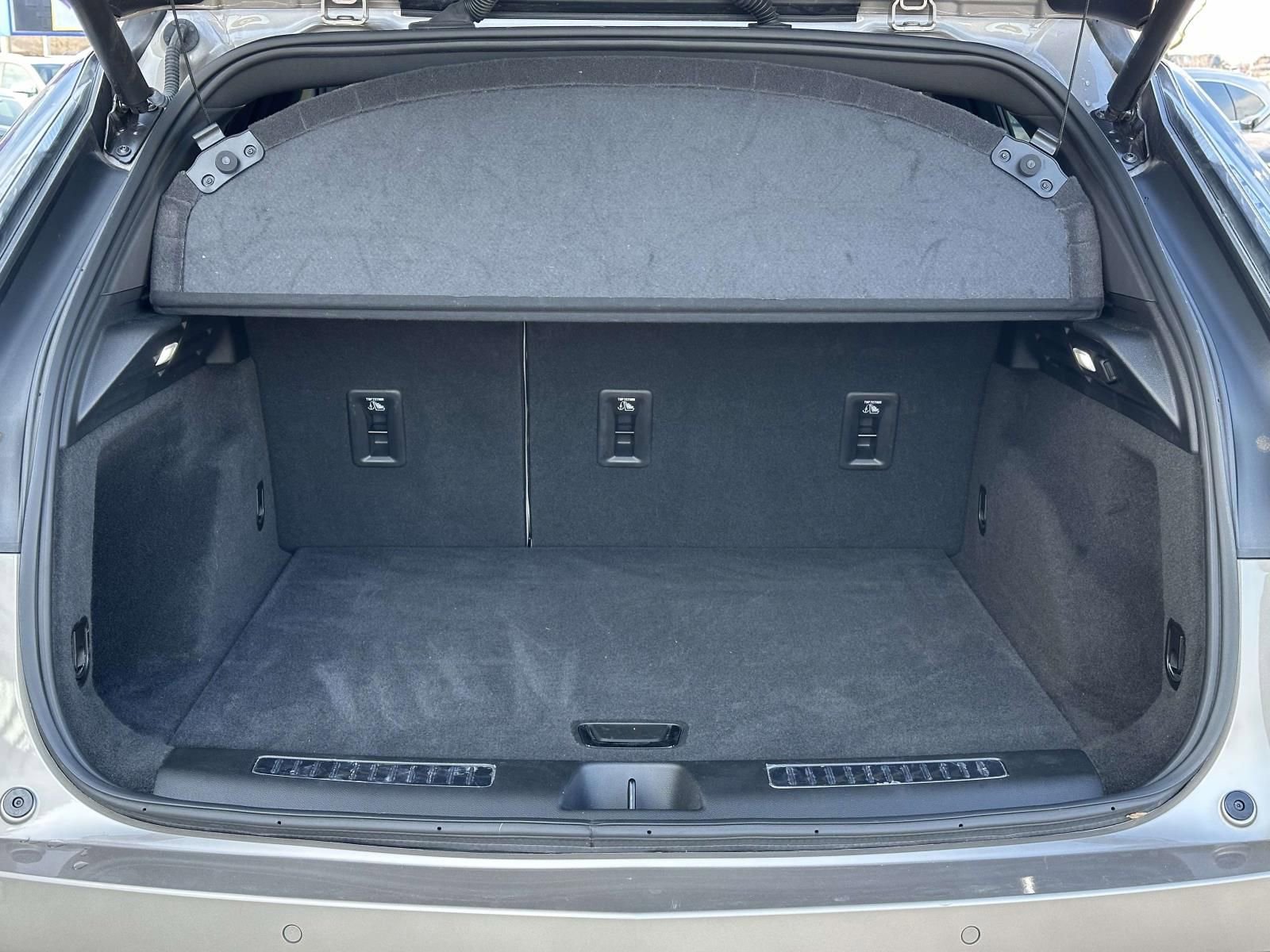 Used 2023 Cadillac XT4 Sport image 12