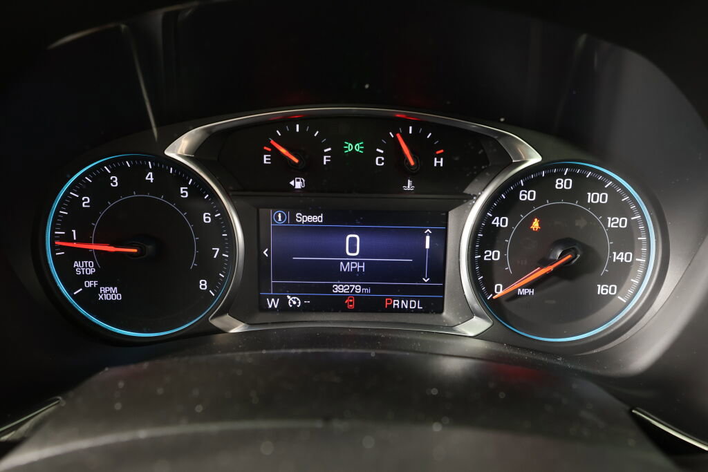 Used 2022 Chevrolet Equinox RS w/ LPO, Floor Liner Package image 31
