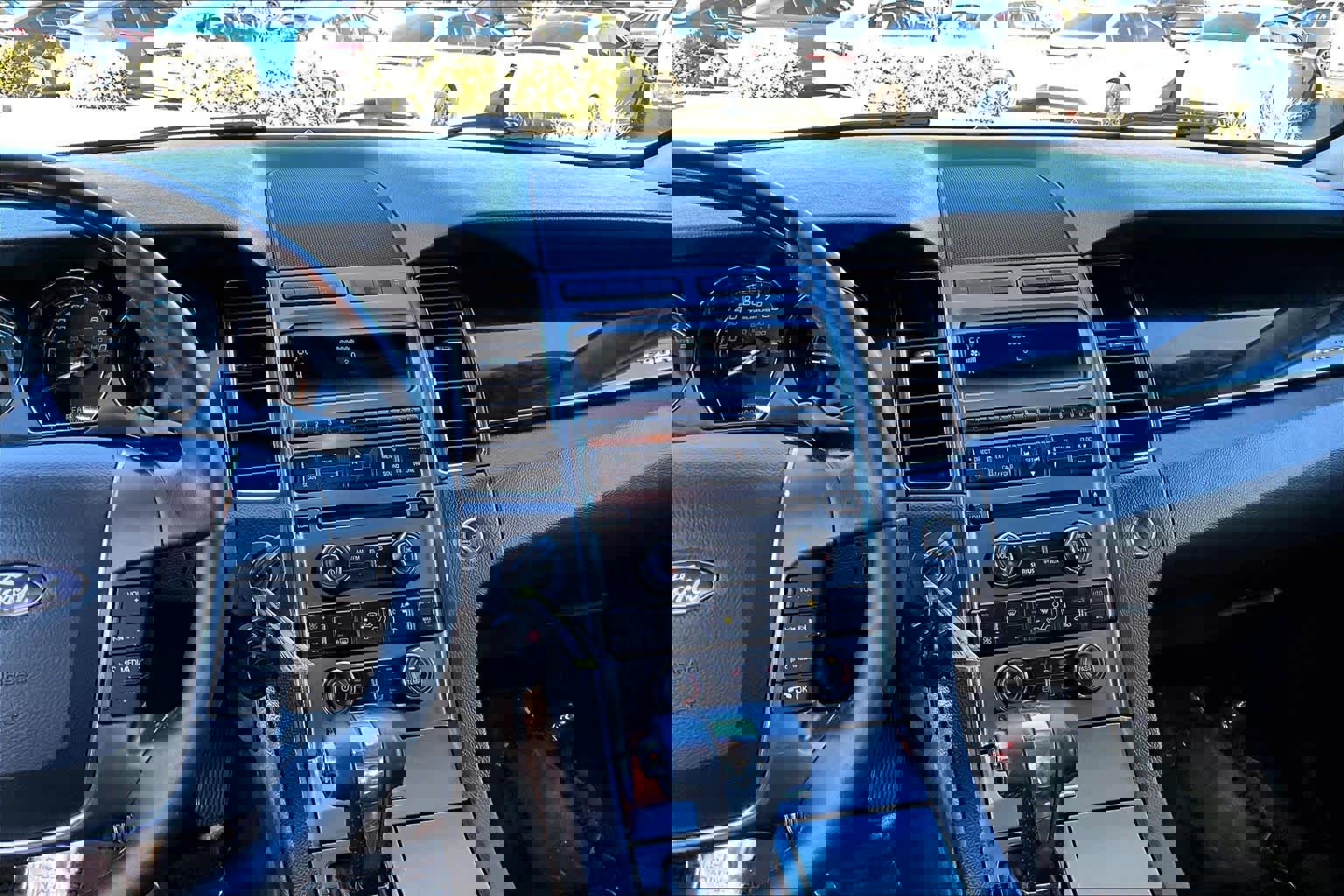 Used 2010 Ford Taurus Limited image 6