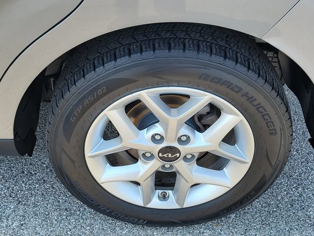 Used 2024 Kia Soul LX w/ Option Group 015 FWD image 24