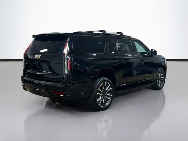 Used 2022 Cadillac Escalade ESV Sport AWD/4WD image 7