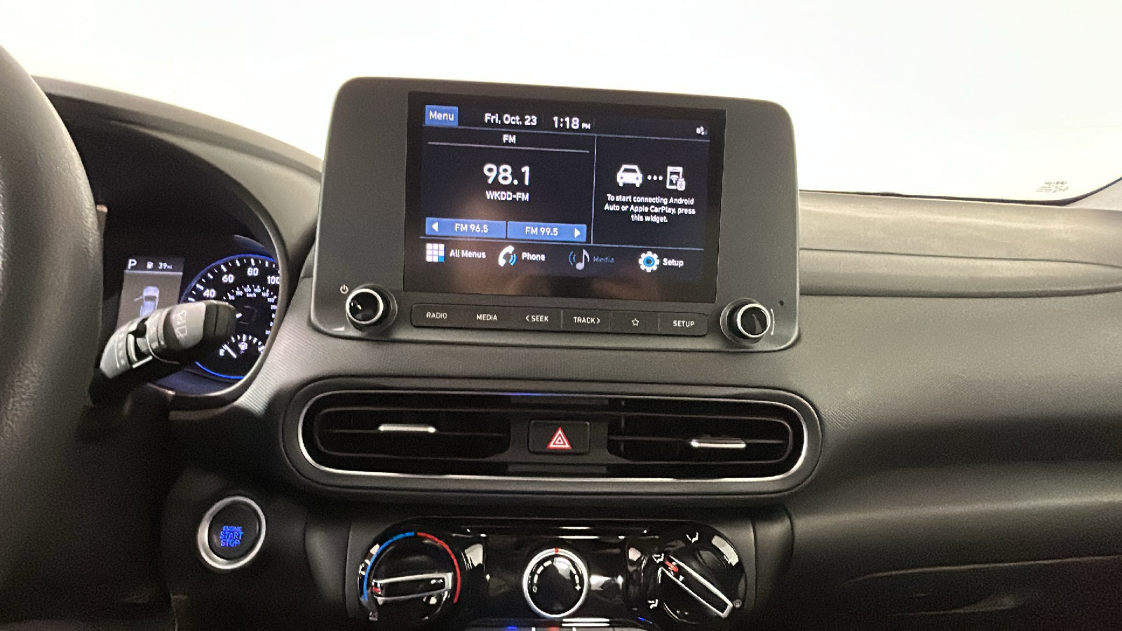 Used 2023 Hyundai Kona SEL FWD image 28