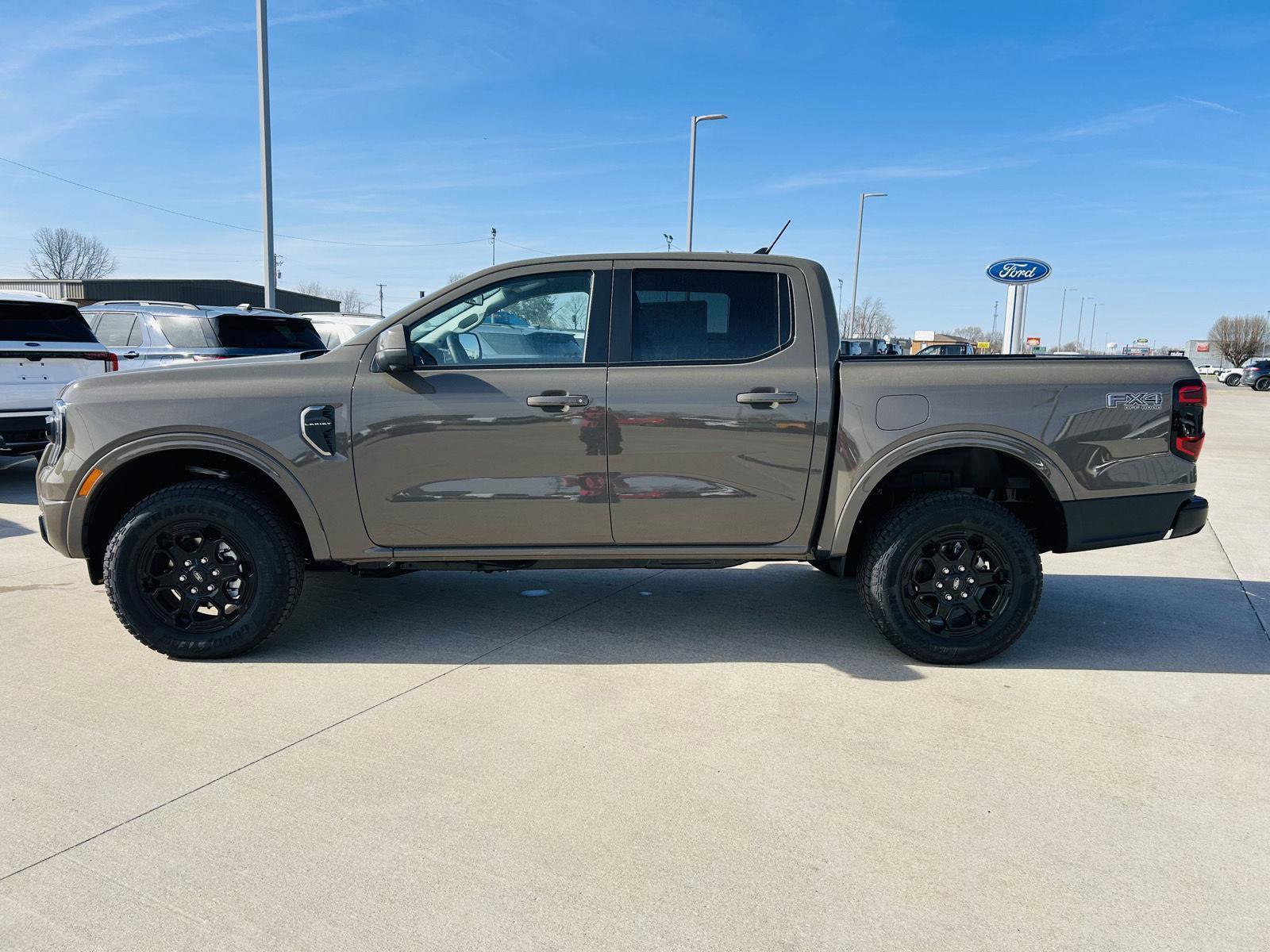 New 2026 Ford Ranger Lariat w/ FX4 Off-Road Package AWD/4WD image 34