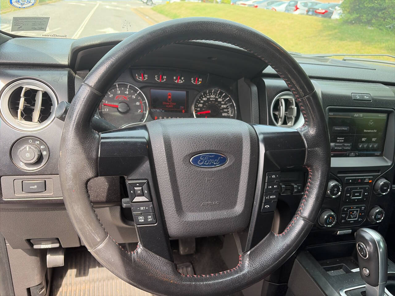 Used 2014 Ford F150 FX4 w/ Equipment Group 402A Luxury AWD/4WD image 27