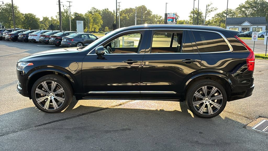 Certified 2023 Volvo XC90 T8 Plus w/ Protection Package Premier AWD/4WD image 3