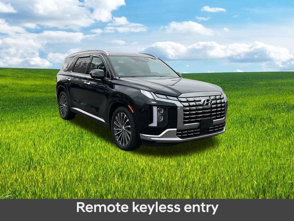 Used 2023 Hyundai Palisade Calligraphy image 3