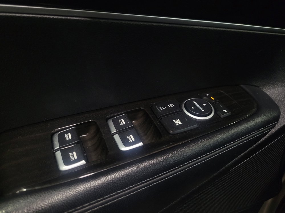 Used 2019 Kia Sorento FWD image 27