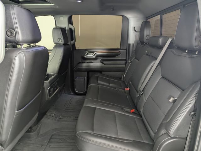 Used 2024 GMC Sierra 3500 Denali w/ Denali Reserve Package AWD/4WD image 17